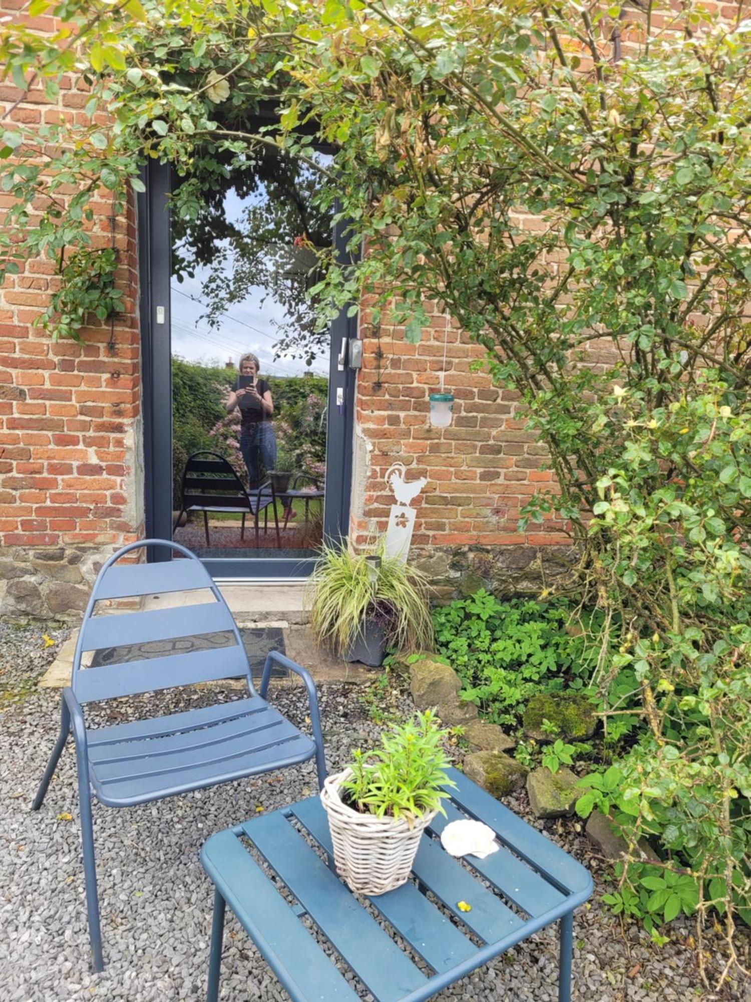 Studio Bienvenue Du Cote De Chez Nous Avec Jardin Privatif Wignehies エクステリア 写真