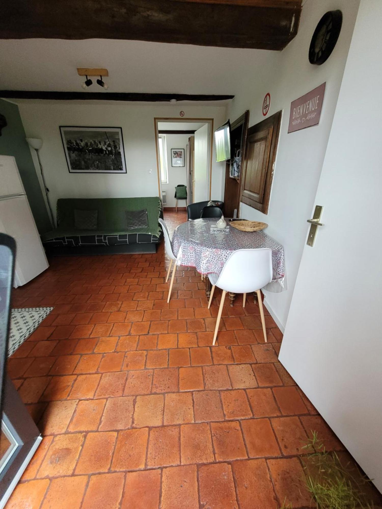Studio Bienvenue Du Cote De Chez Nous Avec Jardin Privatif Wignehies エクステリア 写真