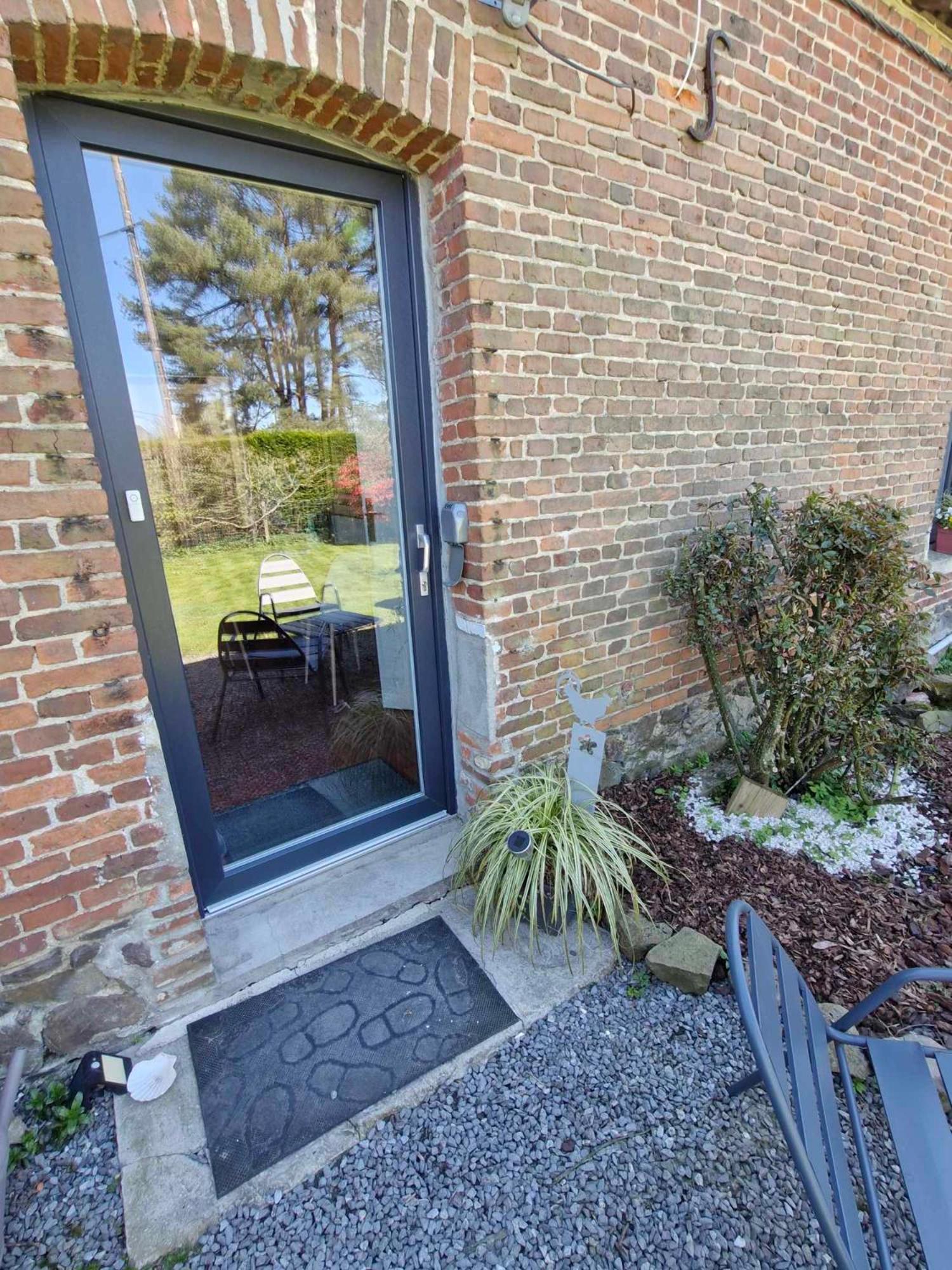 Studio Bienvenue Du Cote De Chez Nous Avec Jardin Privatif Wignehies エクステリア 写真